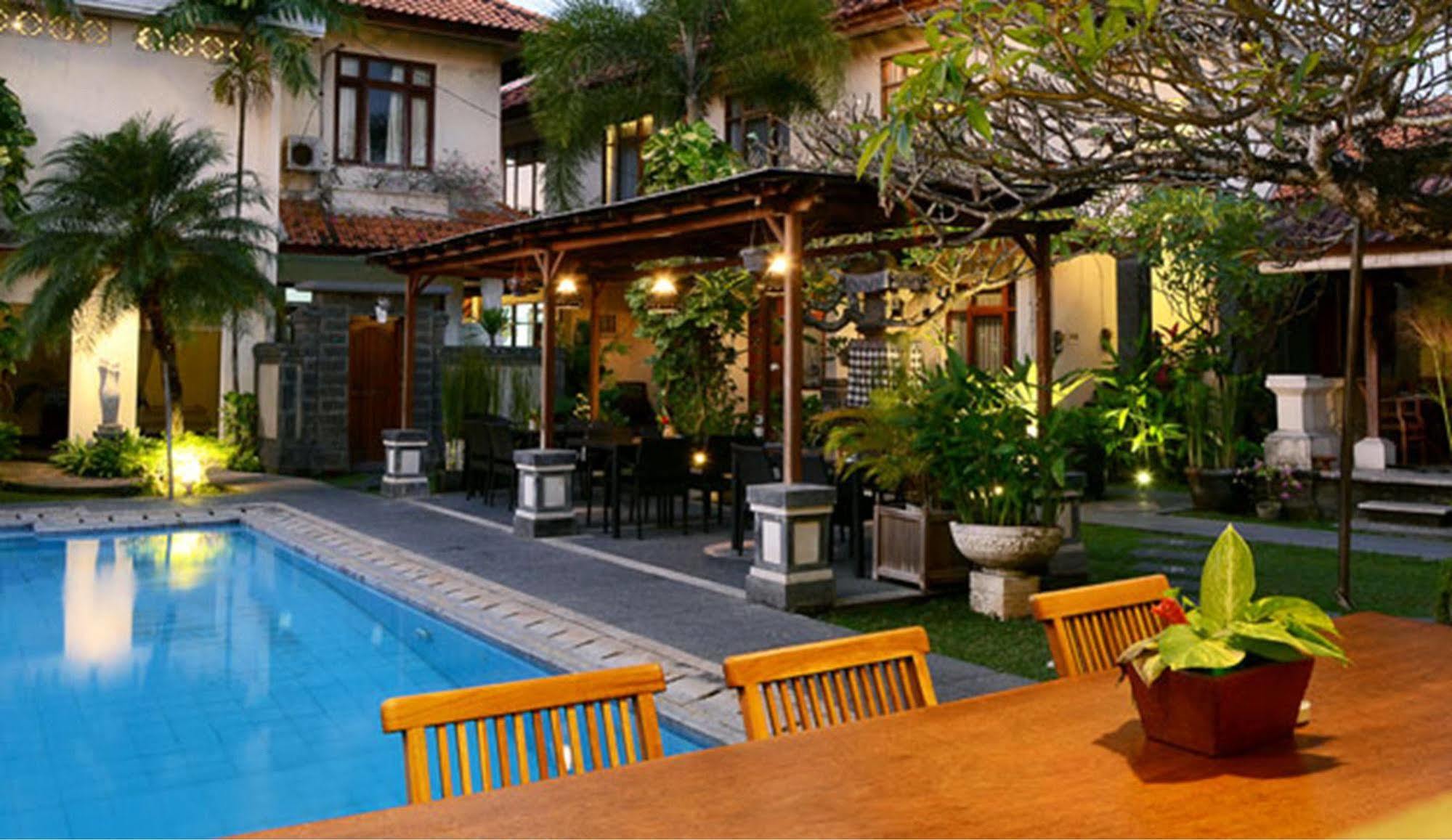 Villa Bunga Hotel Seminyak  Ngoại thất bức ảnh